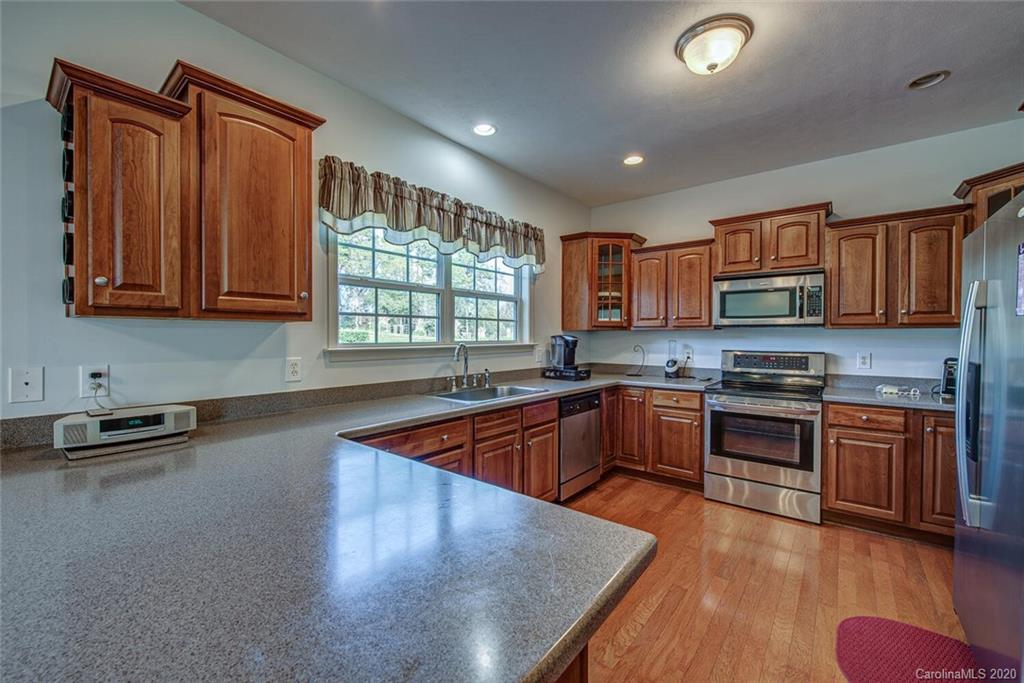 110 State Rd S-11-242 Blacksburg, SC 29702 - Photo 12 of 48 Gallery Image 12