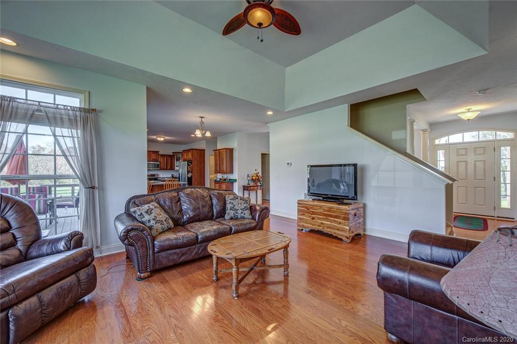 110 State Rd S-11-242 Blacksburg, SC 29702 - Photo 9 of 48 Gallery Image 9