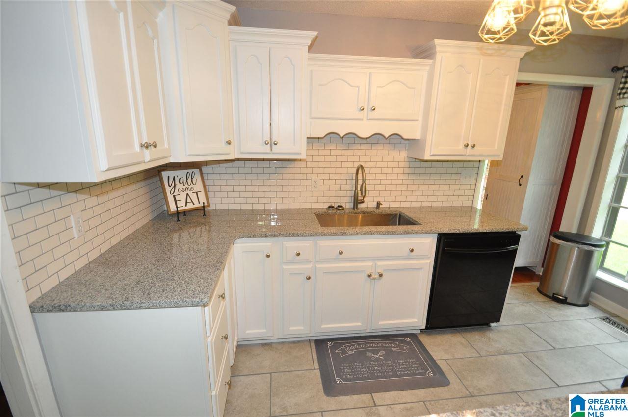 335 Country Road Warrior, AL 35180 - Photo 17 of 47 Gallery Image 17