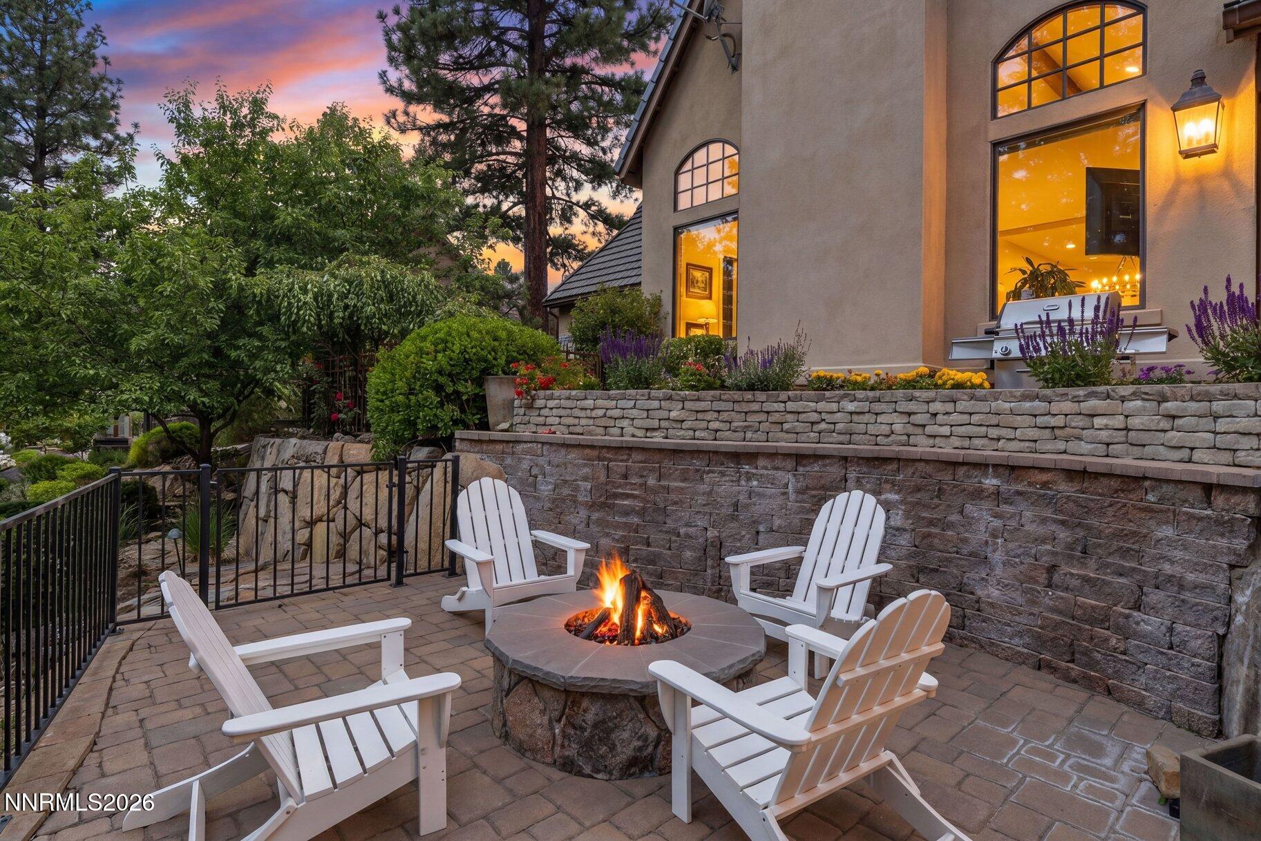 20540 Latour Way Reno, NV 89511 - Photo 37 of 40 038_62-print-20540_latour_twilight-17_96