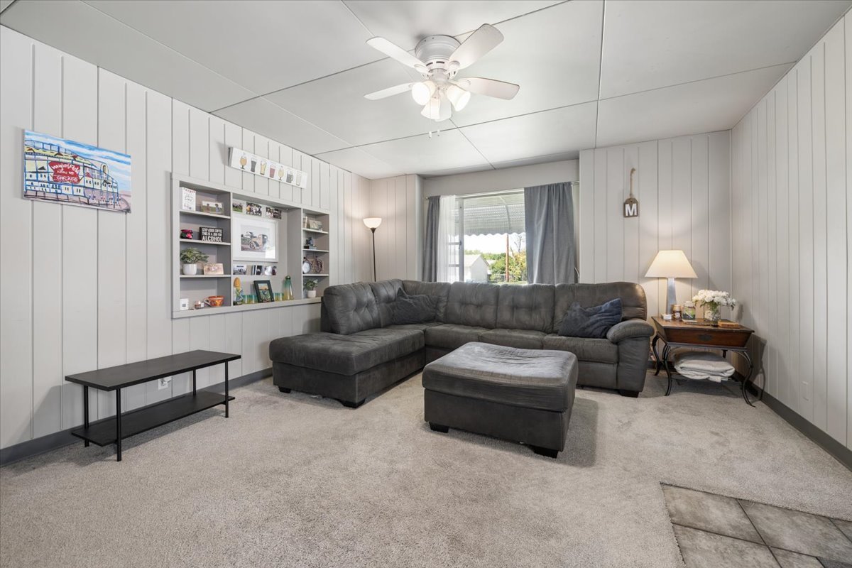 34 South Rosedale Avenue Aurora, IL 60506 - Photo 8 of 18