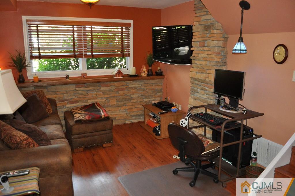 491 Old Stage Road Spotswood, NJ 08884 - Photo 14 of 25 Gallery Image 14
