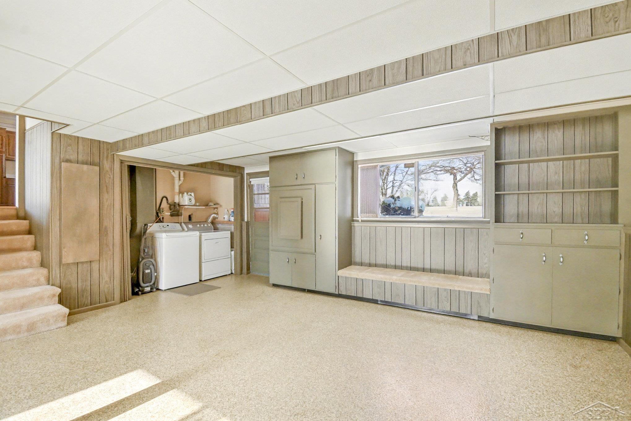 2347 Amelith Road Bay City, MI 48706 - Photo 16 of 37 50195551-9d6a21d0-cab3-420d-b82b-5c9eb07e996b.JPG