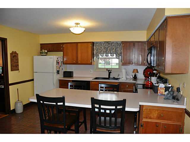 6894 Rieber Street Columbus, OH 43085 - Photo 5 of 25