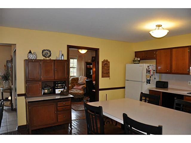 6894 Rieber Street Columbus, OH 43085 - Photo 6 of 25
