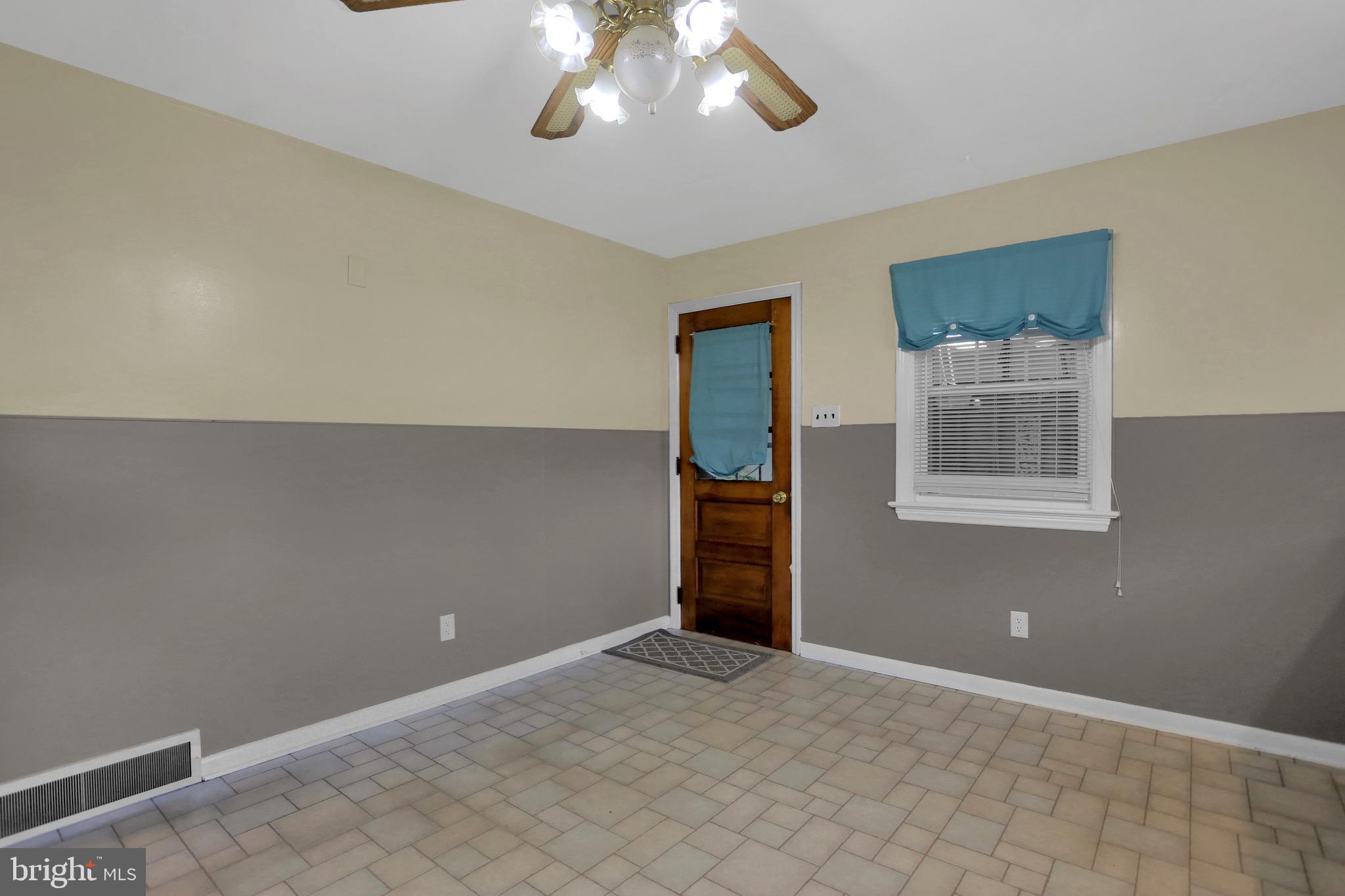6587 York Road Spring Grove, PA 17362 - Photo 8 of 22