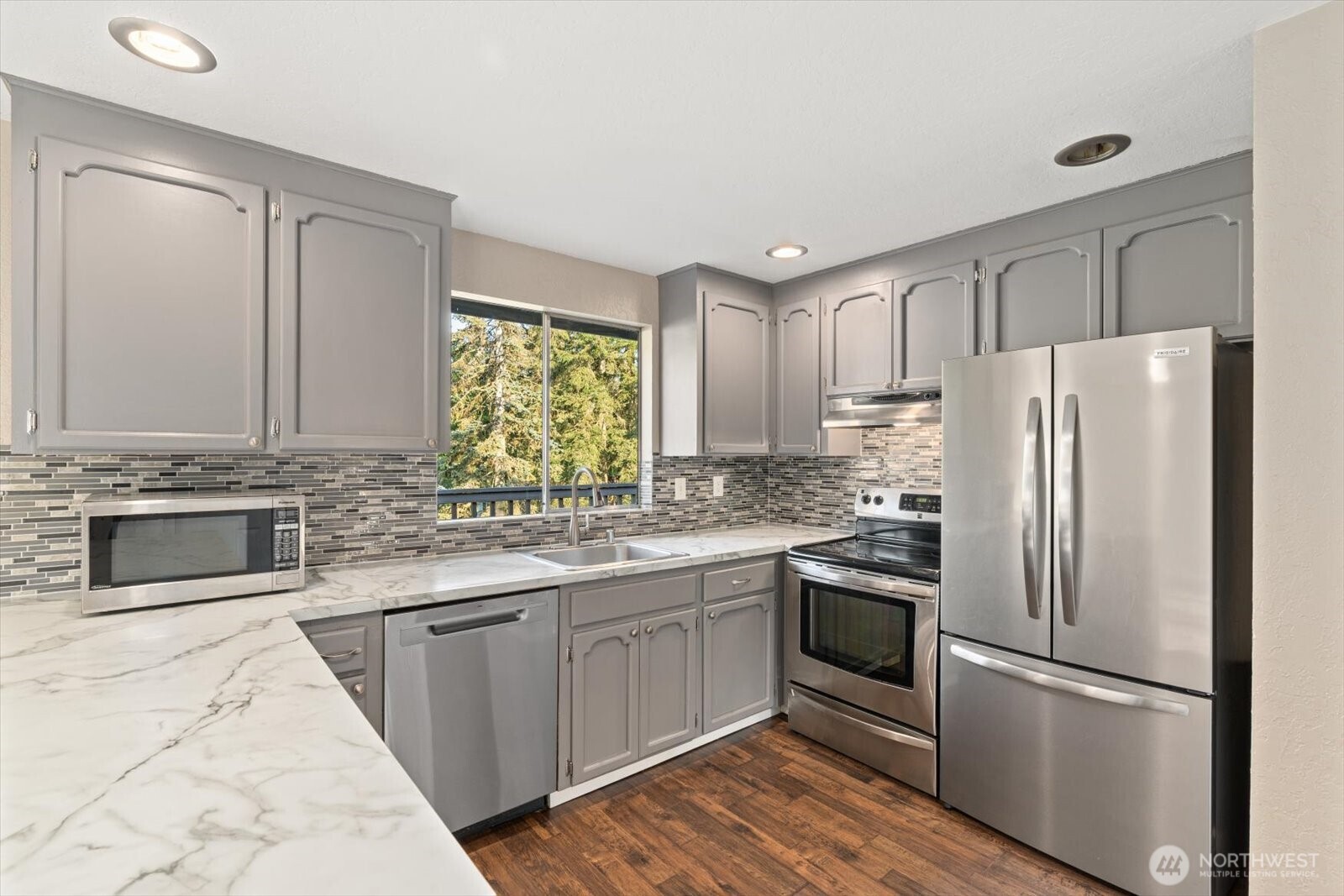 23521 3rd Avenue Southeast Bothell, WA 98021 - Photo 12 of 40 Gallery Image 12