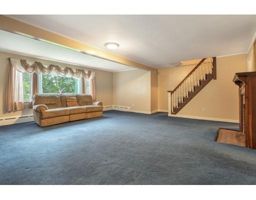 11 Kent Road Gloucester, MA 01930 - Photo 6 of 31 Gallery Image 6