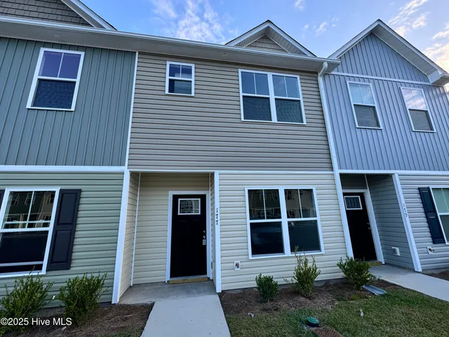 $1,500 | 177 Buckhorn Avenue, Holly Ridge, NC 28445