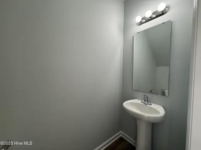 $1,500 | 177 Buckhorn Avenue, Holly Ridge, NC 28445