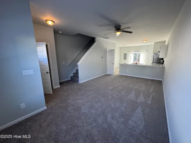 $1,500 | 177 Buckhorn Avenue, Holly Ridge, NC 28445