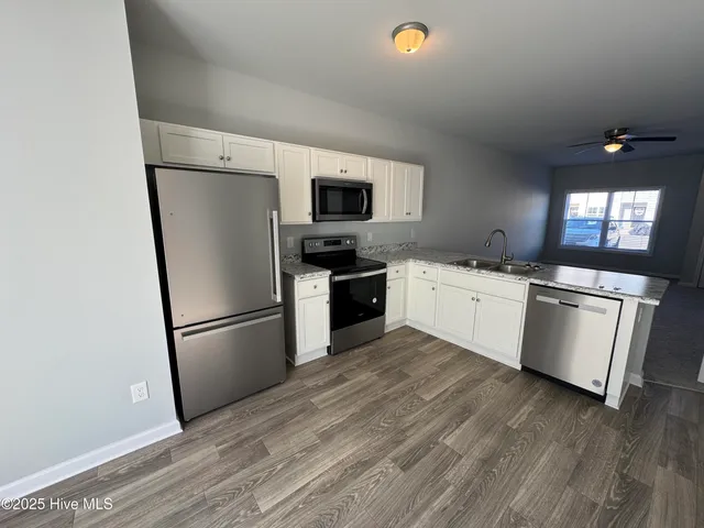 $1,500 | 177 Buckhorn Avenue, Holly Ridge, NC 28445