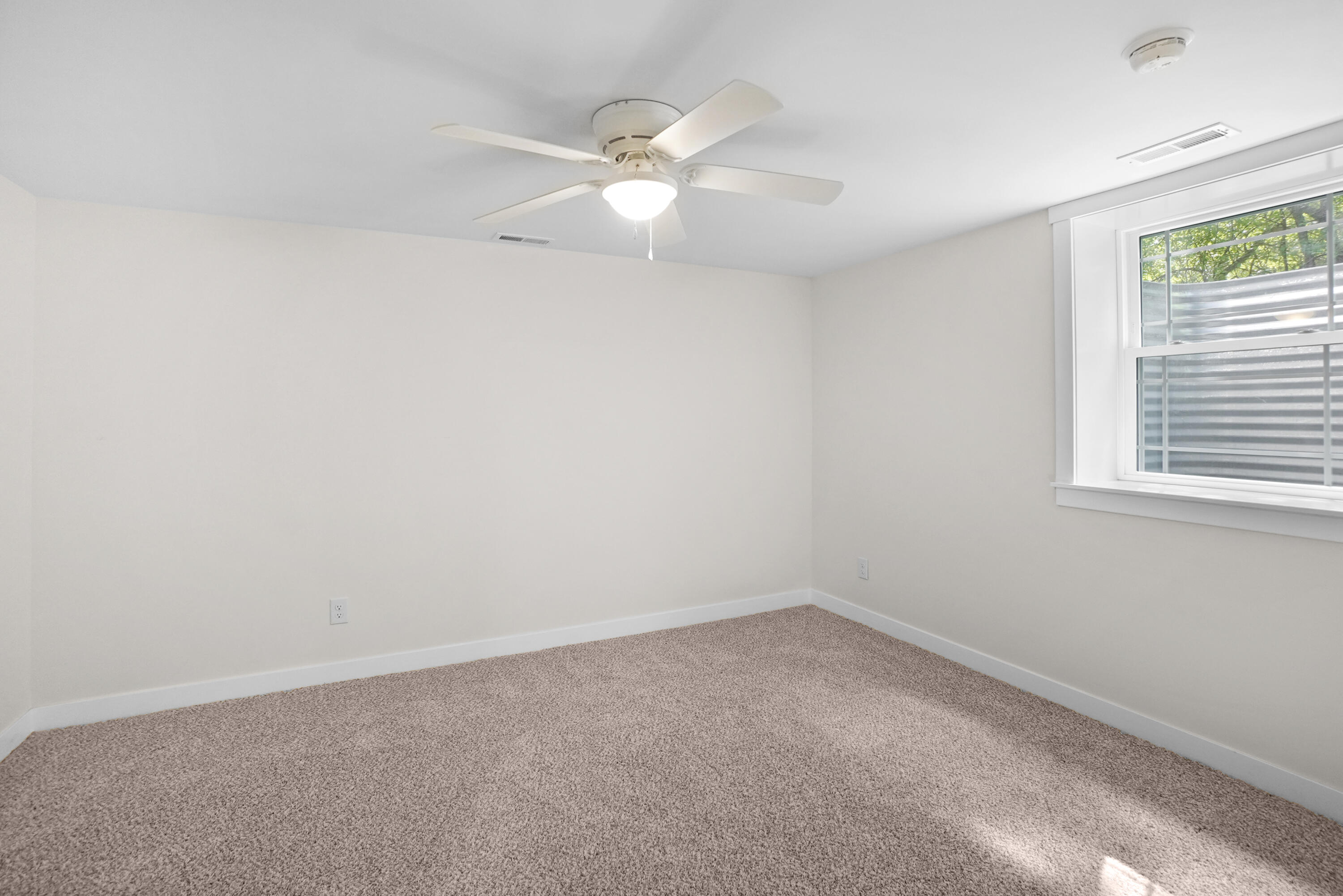 4004 Forest Drive Delavan, WI 53115 - Photo 31 of 46 Lower Bedroom