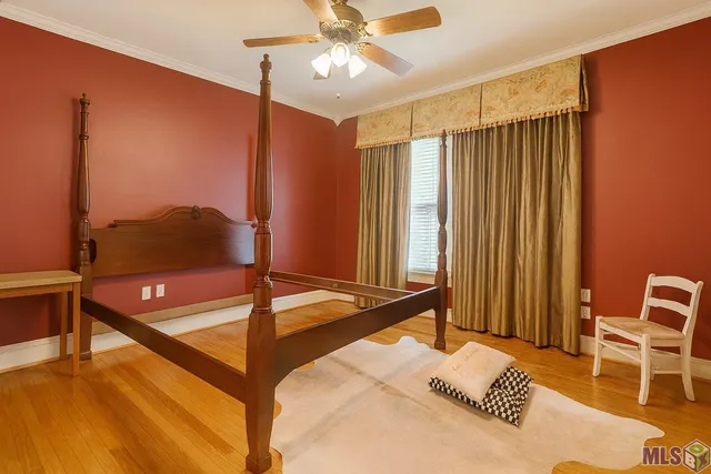 $350,000 | 557 Ave C, Port Allen, LA 70767