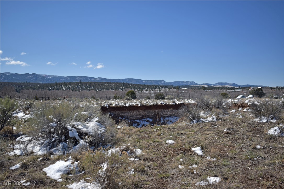 187 West Bryce Gate Circle Hatch, UT 84735 - Photo 16 of 25 View of mountain background