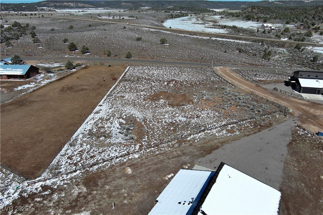 187 West Bryce Gate Circle Hatch, UT 84735 - Photo 8 of 25 Drone / aerial view of mountains