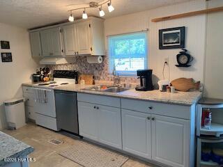 314 Straits Road Beaufort, NC 28516 - Photo 5 of 19