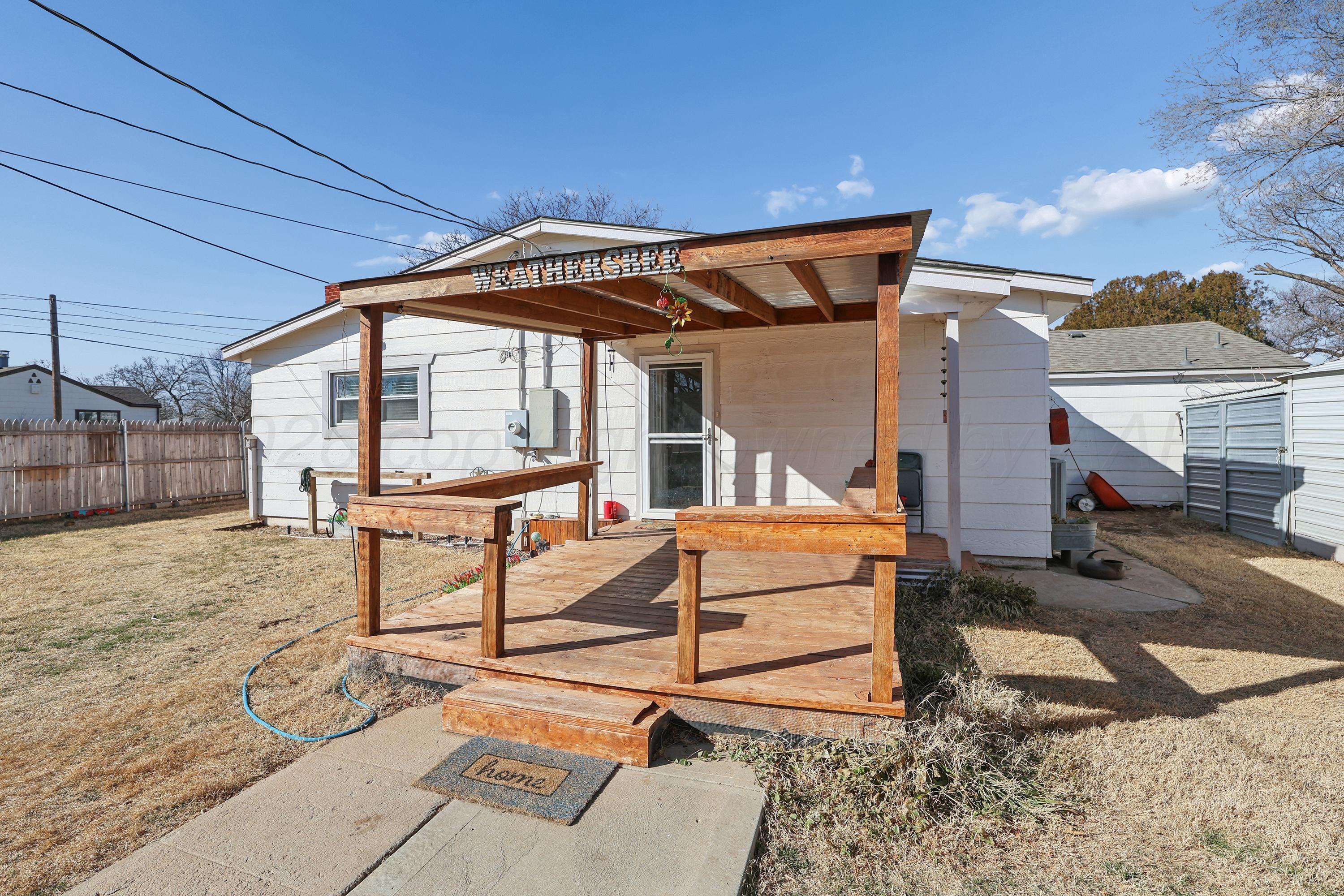 3815 South Bowie Street Amarillo, TX 79110 - Photo 12 of 15 19-Back Patio