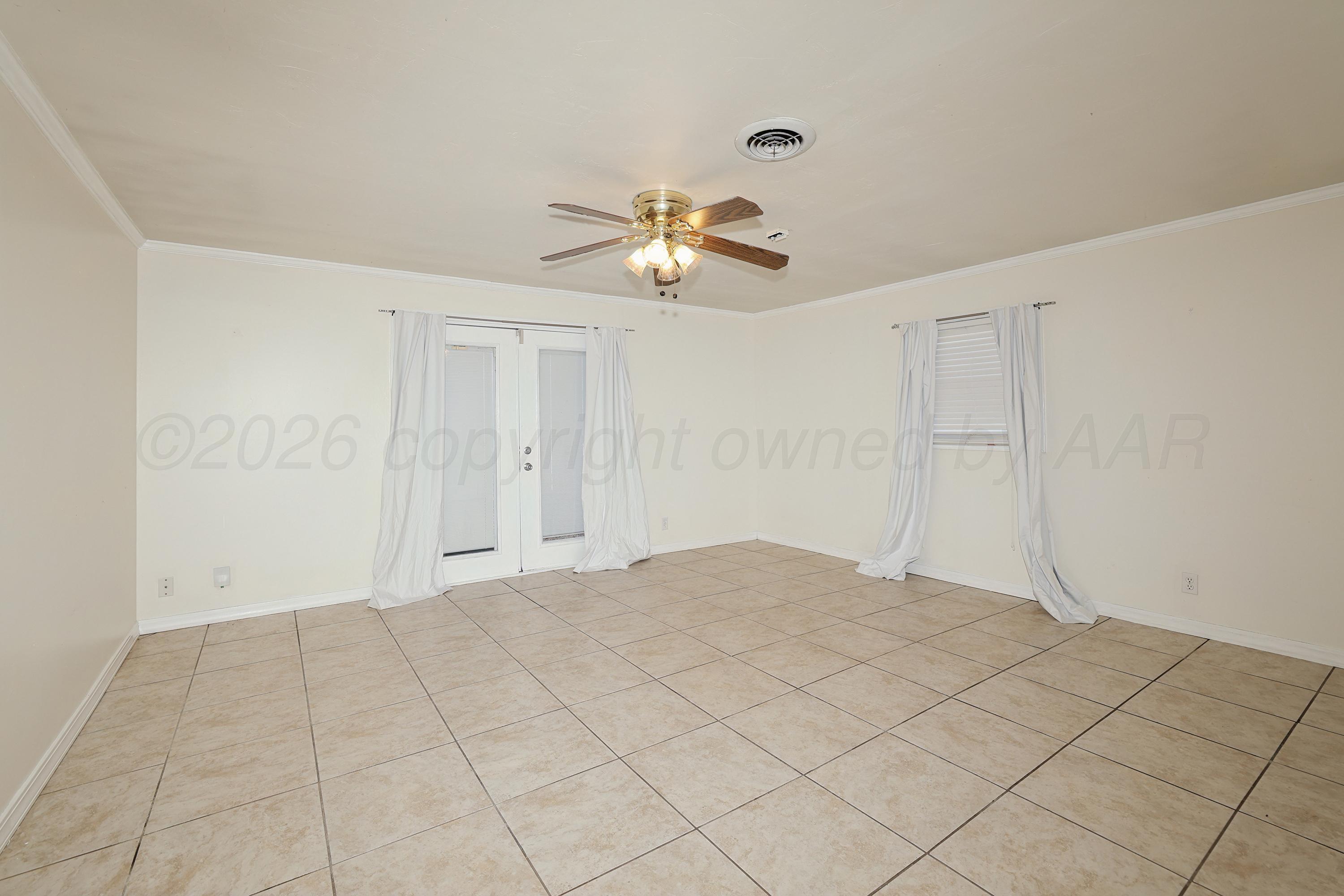 3815 South Bowie Street Amarillo, TX 79110 - Photo 6 of 15 9-Primary Bedroom