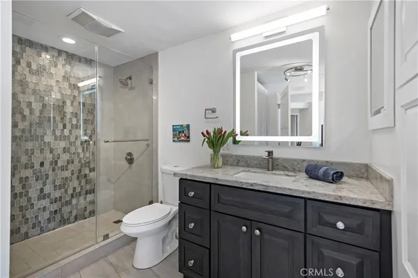 $750,000 | 700 East Ocean Boulevard, Unit 3003, Long Beach, CA 90802