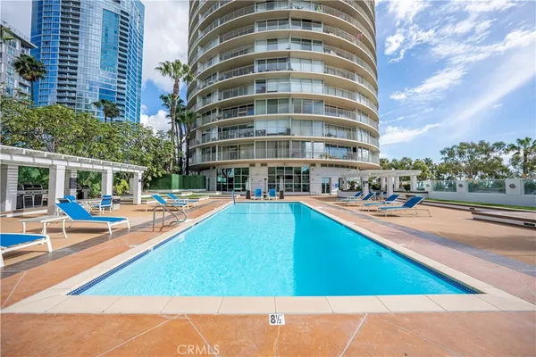 $750,000 | 700 East Ocean Boulevard, Unit 3003, Long Beach, CA 90802