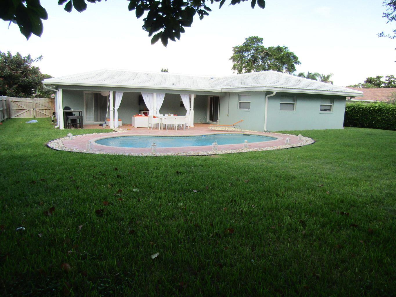 3244 Northwest 25th Way Boca Raton, FL 33434 - Photo 4 of 20 25thExt7