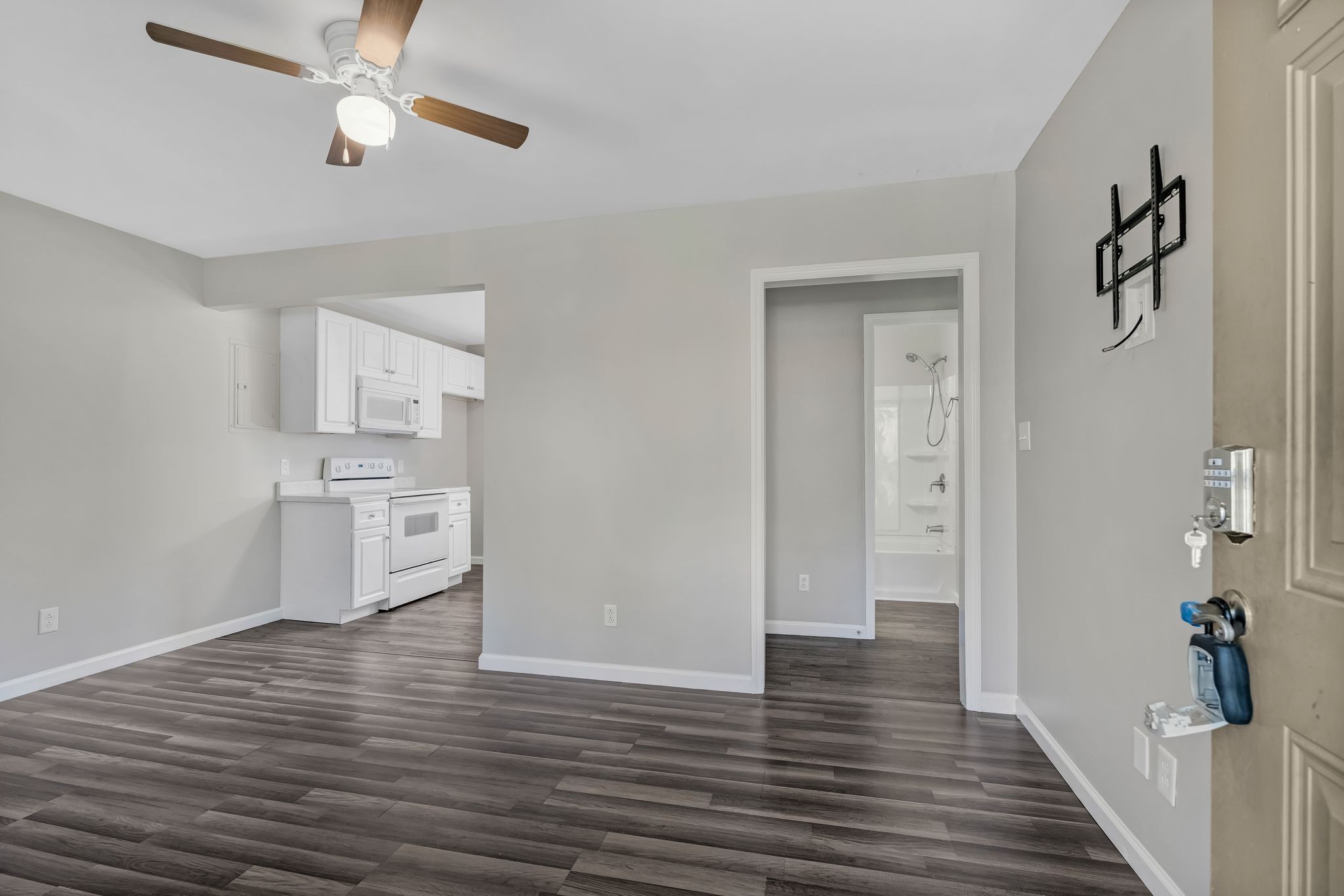 212 Marbury Road Tullahoma, TN 37388 - Photo 5 of 21 Gallery Image 5