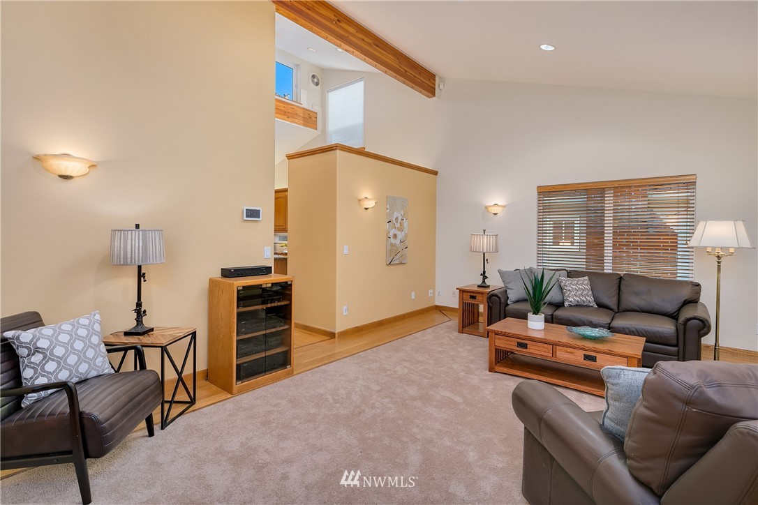 725 North 77th Street Seattle, WA 98103 - Photo 4 of 25
