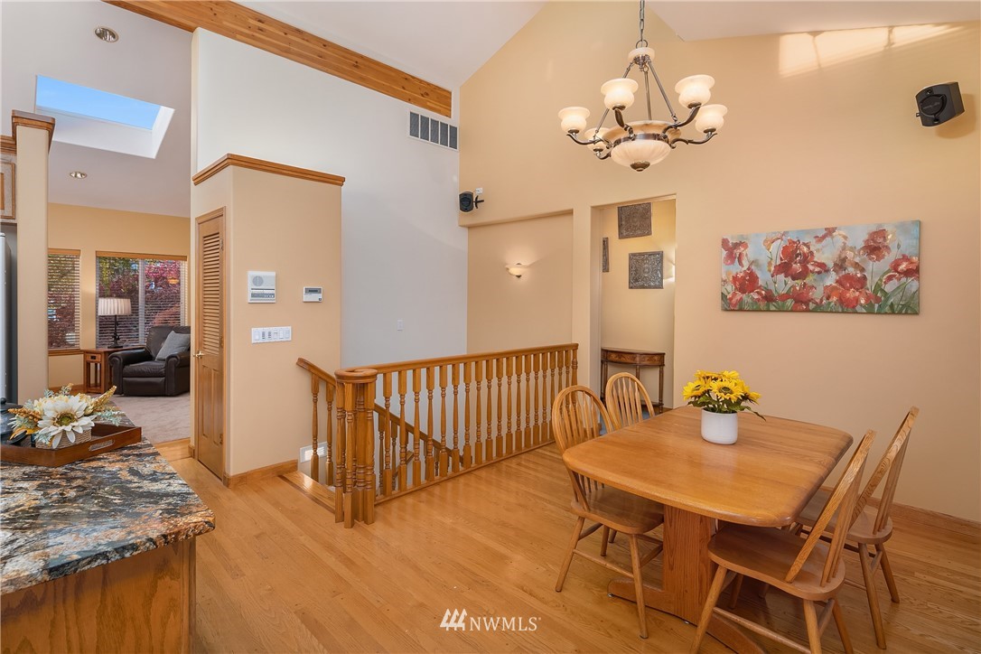 725 North 77th Street Seattle, WA 98103 - Photo 8 of 25