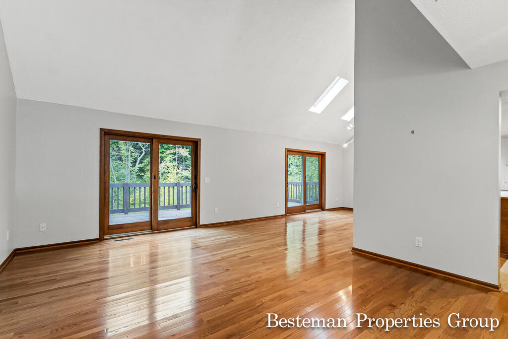 18121 Lovell Road Spring Lake, MI 49456 - Photo 34 of 95 18121LovellRd32Lores