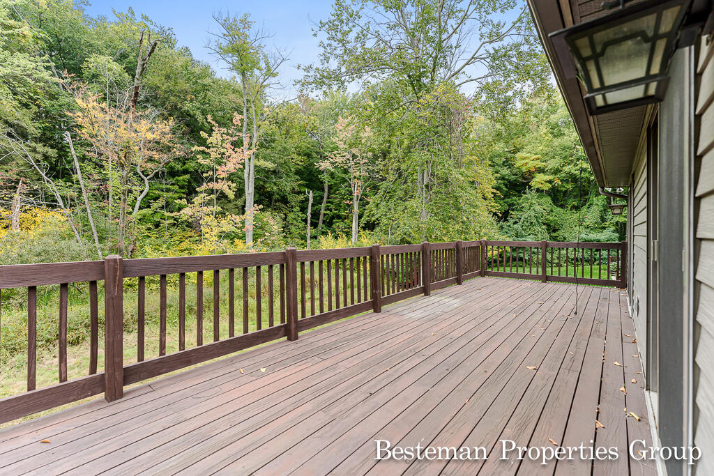 18121 Lovell Road Spring Lake, MI 49456 - Photo 38 of 95 18121LovellRd35Lores