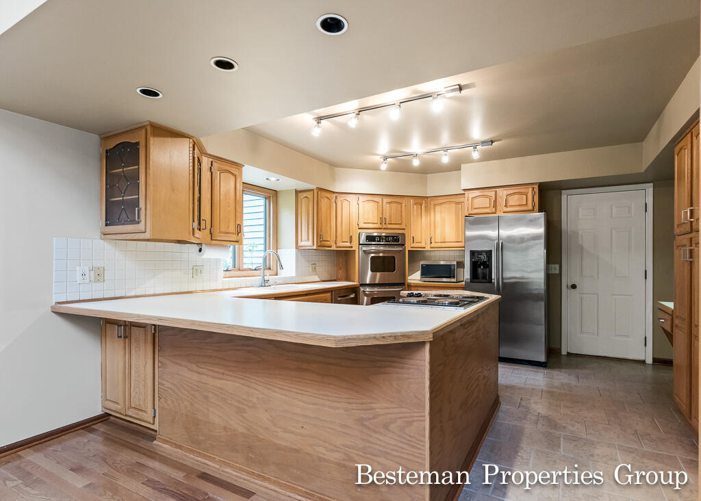 18121 Lovell Road Spring Lake, MI 49456 - Photo 40 of 95 18121LovellRd38Lores