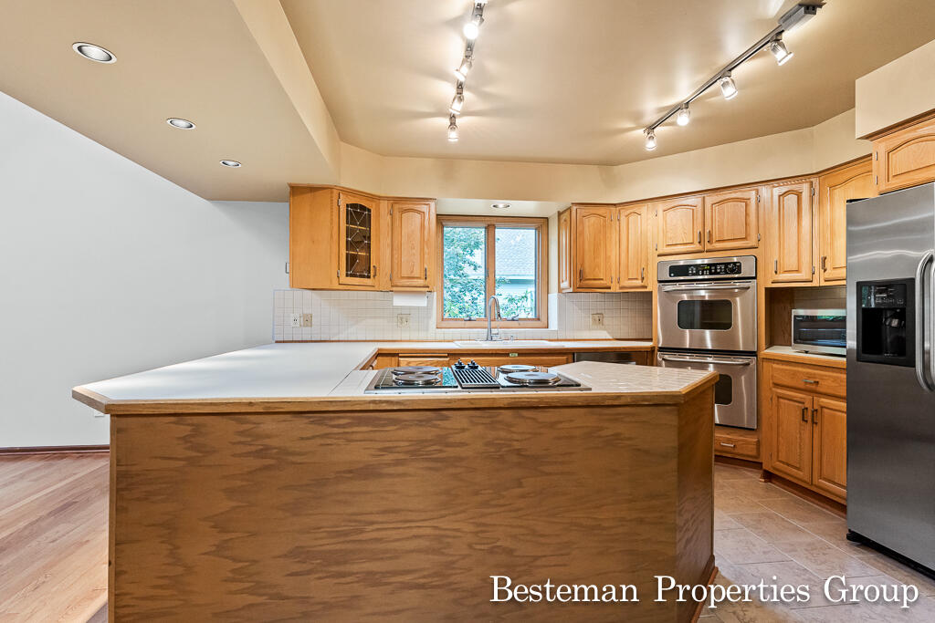 18121 Lovell Road Spring Lake, MI 49456 - Photo 44 of 95 18121LovellRd42Lores