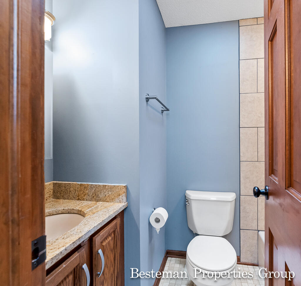 18121 Lovell Road Spring Lake, MI 49456 - Photo 56 of 95 18121LovellRd51Lores