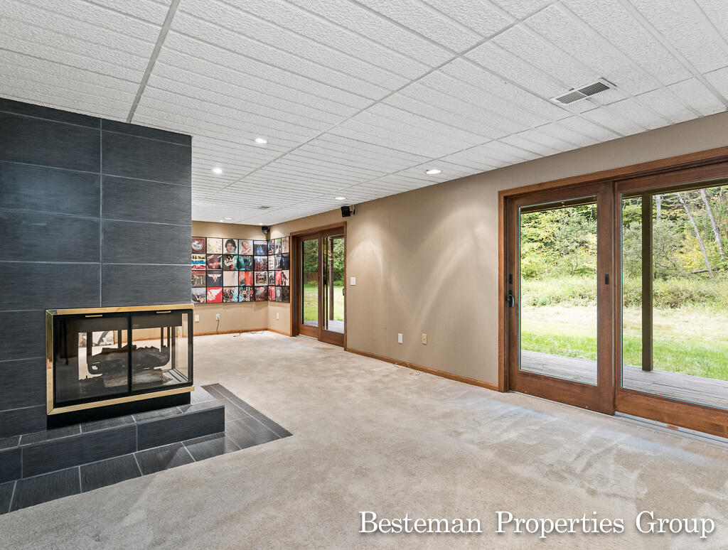 18121 Lovell Road Spring Lake, MI 49456 - Photo 77 of 95 18121LovellRd66Lores