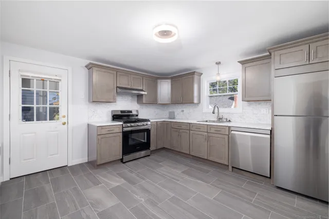 $299,999 | 66 1st Street, New Britain, CT 06051