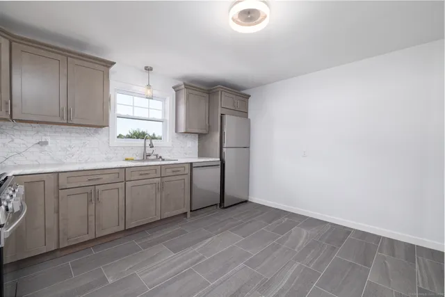 $299,999 | 66 1st Street, New Britain, CT 06051