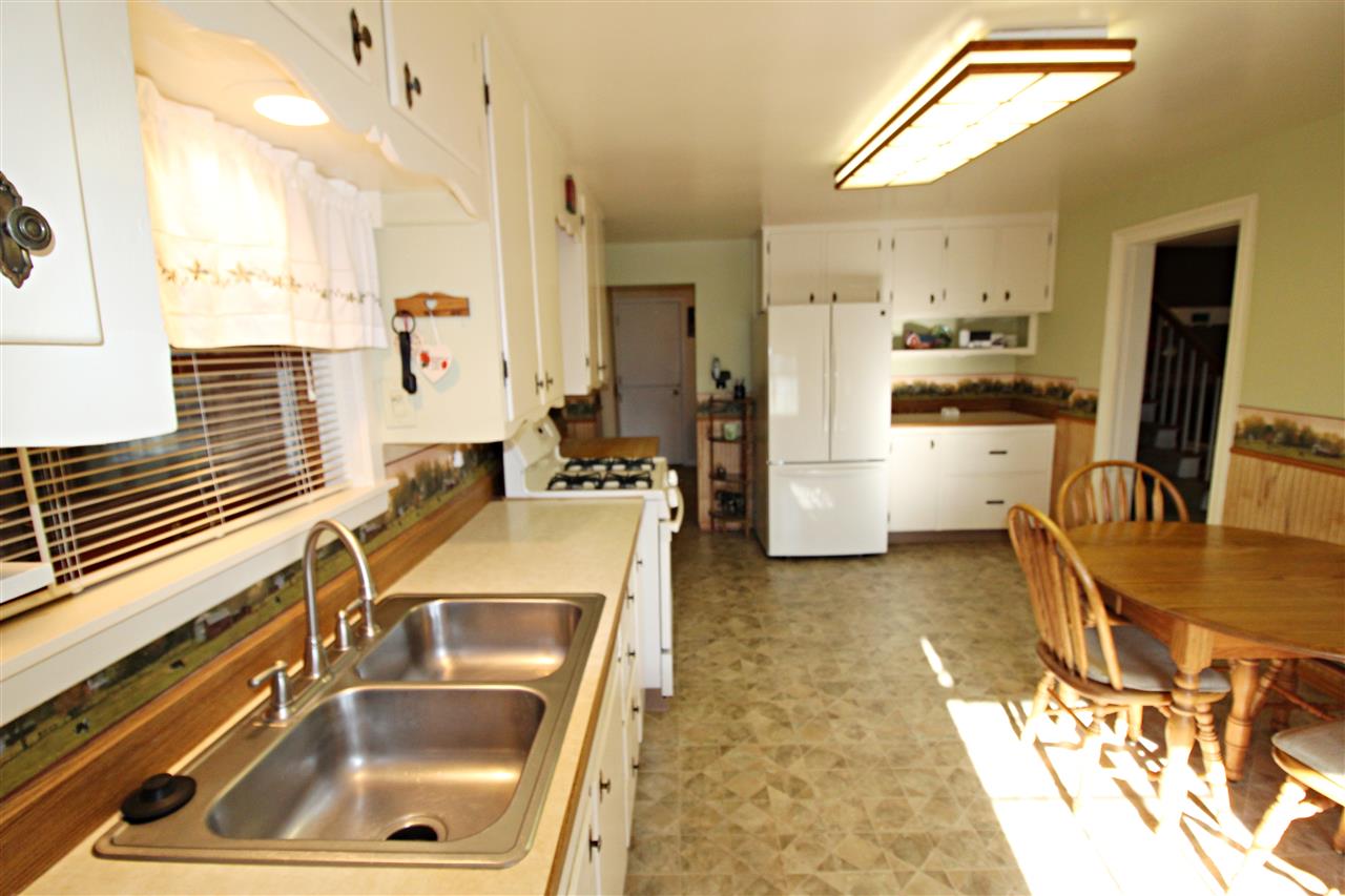 5476 Raubinger Road Swartz Creek, MI 48473 - Photo 7 of 20 50002148-6.JPG