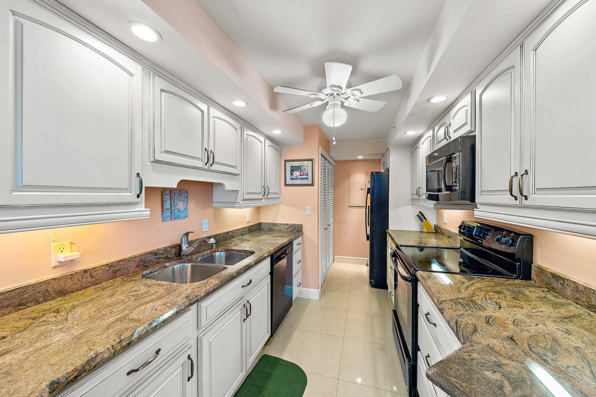 3000 North Ocean Drive, Unit 35F Riviera Beach, FL 33404 - Photo 13 of 36 026-3000NOceanDr35F-SingerIsland-FL-SMAL