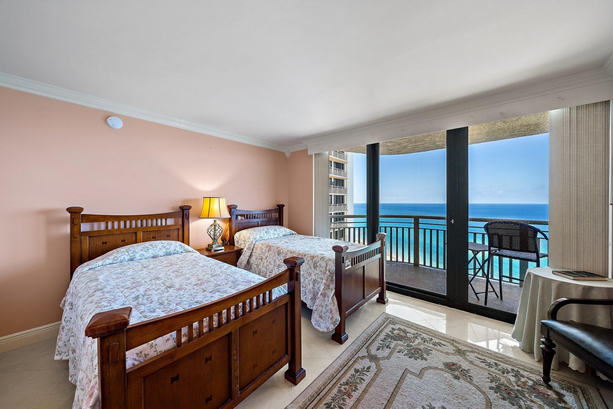 3000 North Ocean Drive, Unit 35F Riviera Beach, FL 33404 - Photo 20 of 36 Guest bed