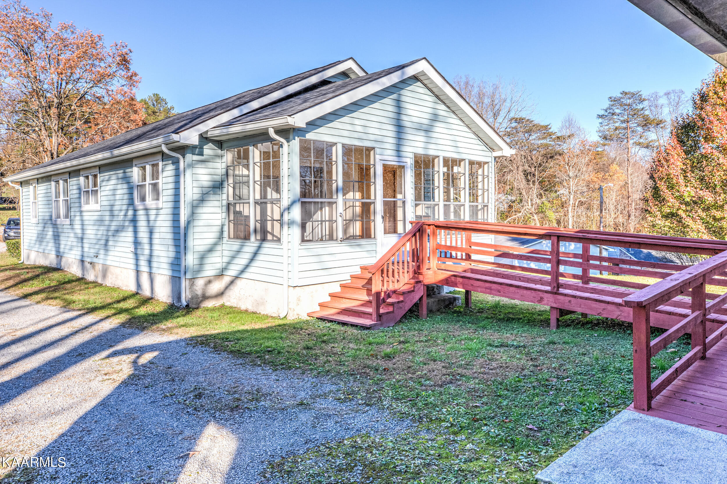 1228 Ridge Road Caryville, TN 37714 - Photo 12 of 52 C2067DC9-DECF-4EFE-88E6-E327AE89847F