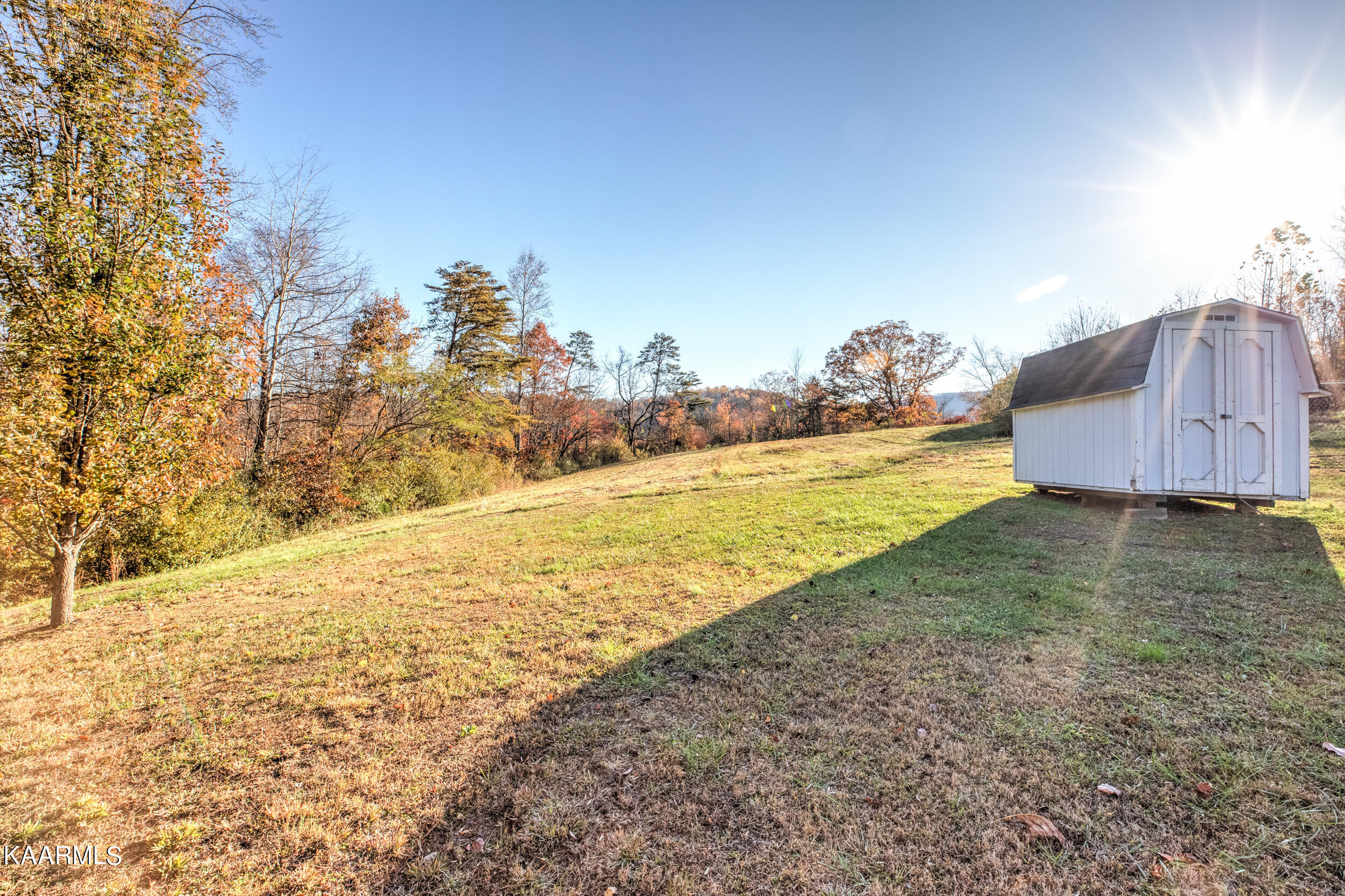 1228 Ridge Road Caryville, TN 37714 - Photo 16 of 52 ED41D58B-D934-4BF2-B60C-1078D05B6FCA