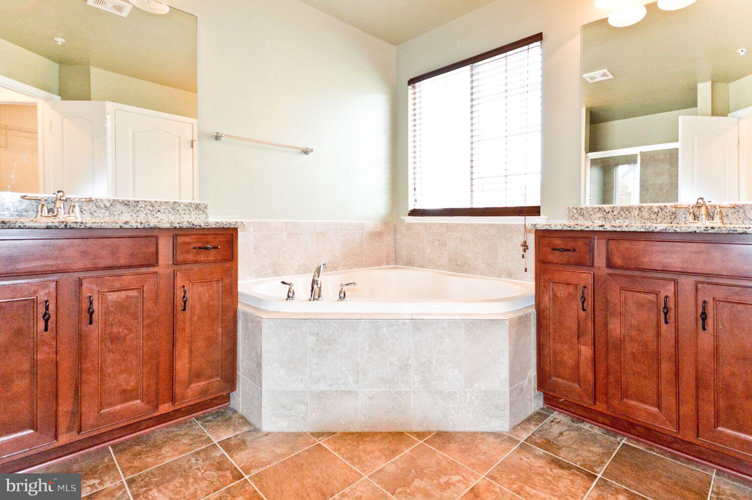 7110 Battle Field Loop Brandywine, MD 20613 - Photo 22 of 27 Master Bath