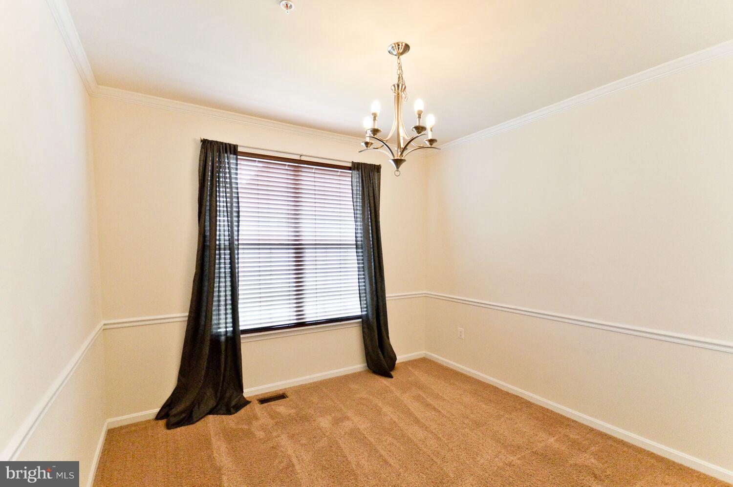 7110 Battle Field Loop Brandywine, MD 20613 - Photo 5 of 27 Dining Room