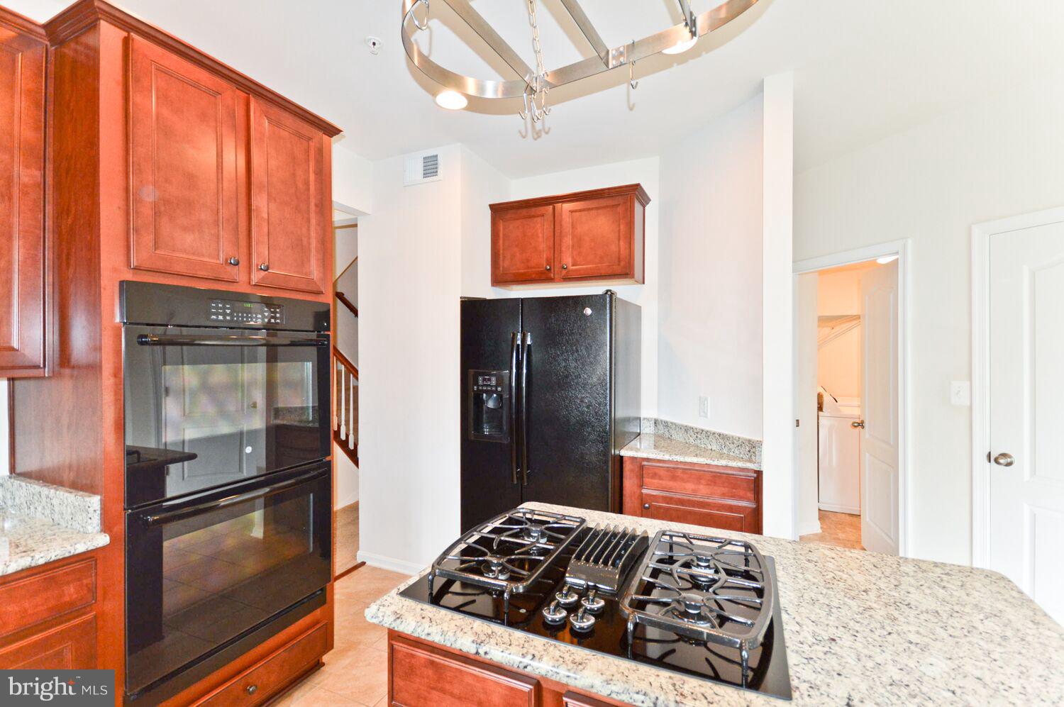7110 Battle Field Loop Brandywine, MD 20613 - Photo 9 of 27 Kitchen