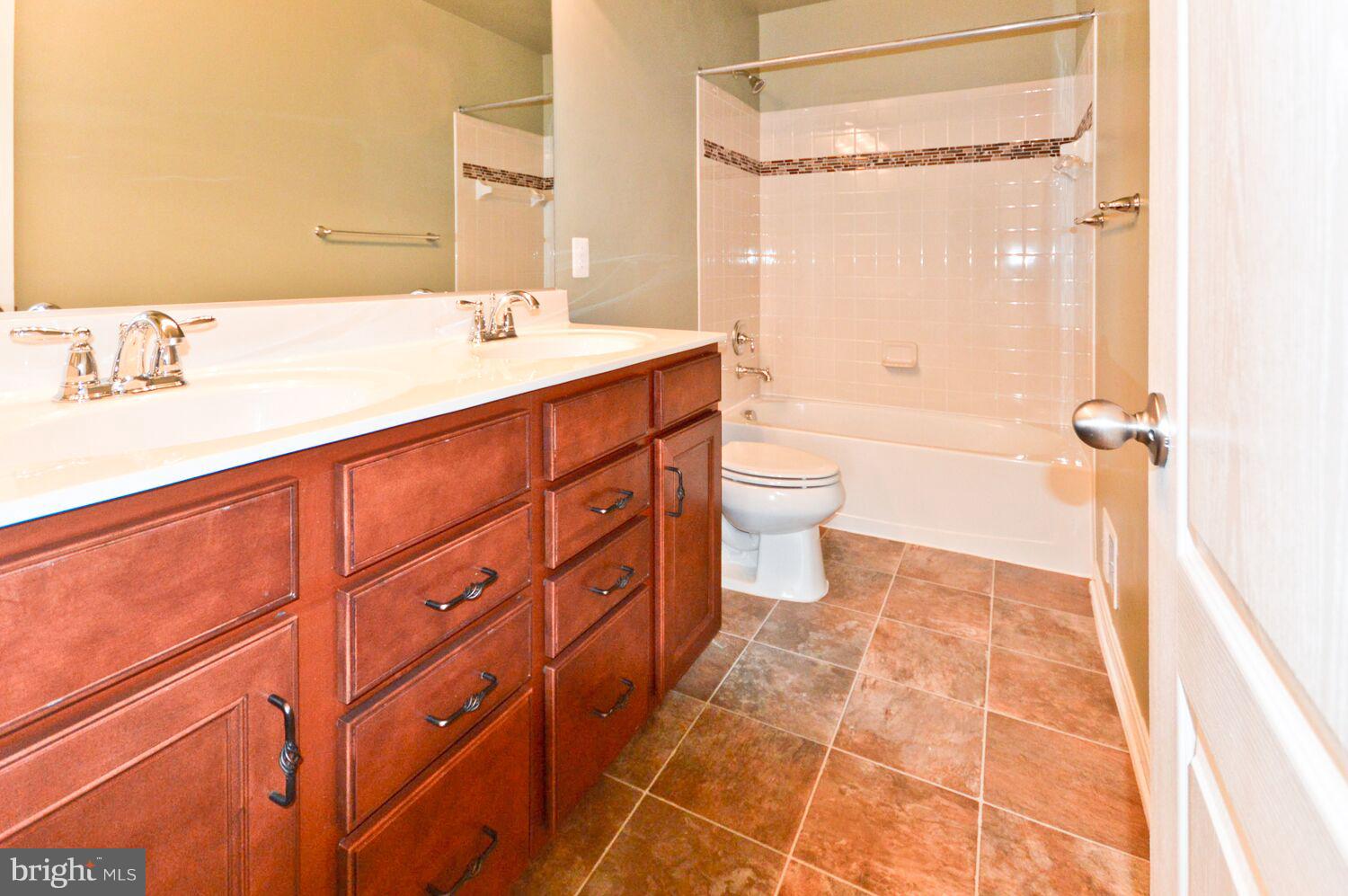 7110 Battle Field Loop Brandywine, MD 20613 - Photo 10 of 27 Full Bath