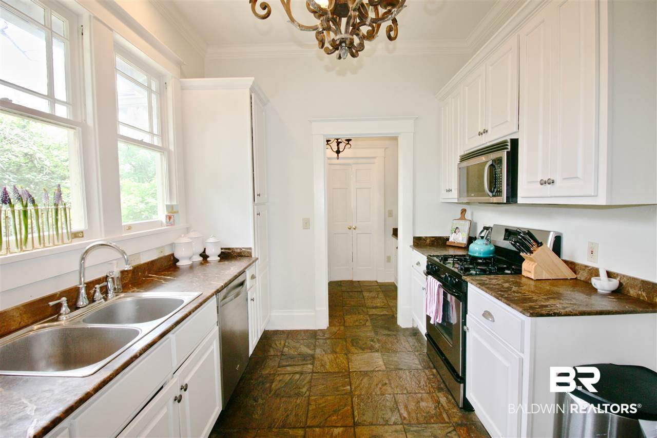 101 Ryan Avenue Mobile, AL 36607 - Photo 16 of 48