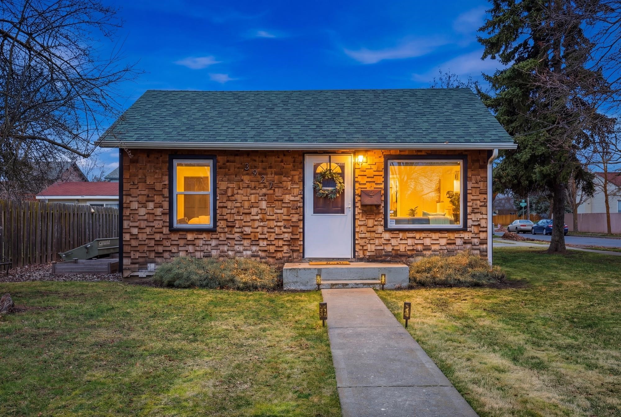 3927 East 26th Avenue Spokane, WA 99223 - Photo 1 of 44