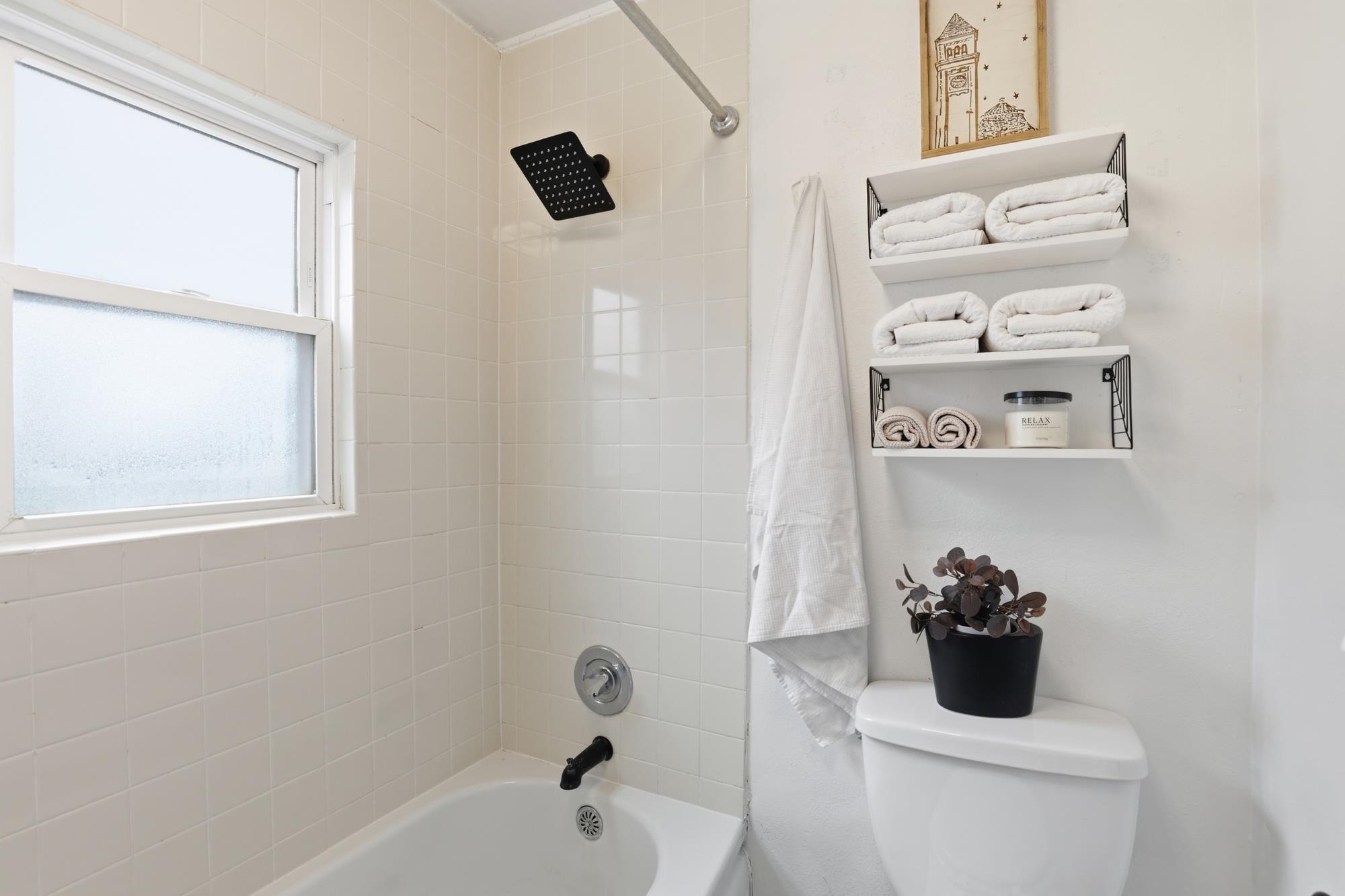 3927 East 26th Avenue Spokane, WA 99223 - Photo 13 of 44