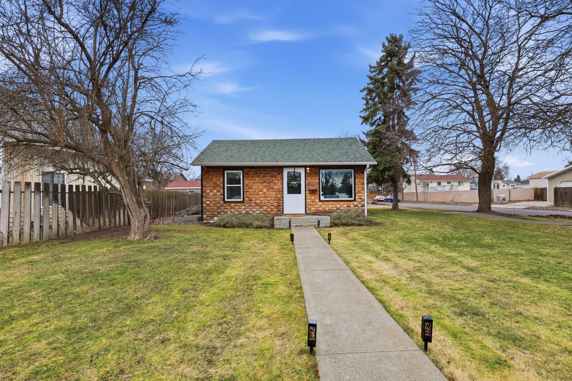 3927 East 26th Avenue Spokane, WA 99223 - Photo 32 of 44